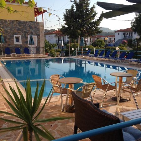 Anaxos Hotel Екстериор снимка